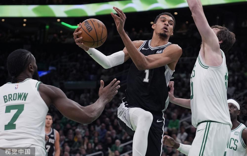 直接撕开了 直接撕开了